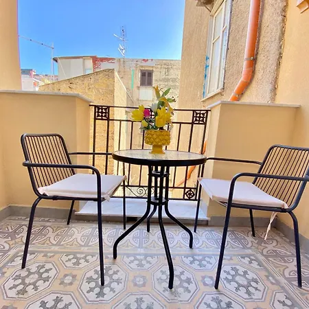 Apartment I Mori And Terrace Palermo
